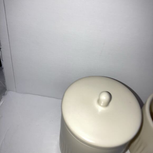 Citrine Everyday Collection by Magenta Ribbed Ceramic Creamer & Sugar Jar Set - Picture 2 of 2